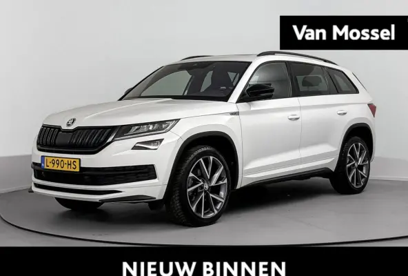1.5 TSI Sportline Business Airco | Achteruitrijcamera | Alcantara Bekleding | Trekhaak Uitklapbaar |  Sportline |  DSG | Cruise Control | Electronic Climate Control | Elektrisch Verstelbare 