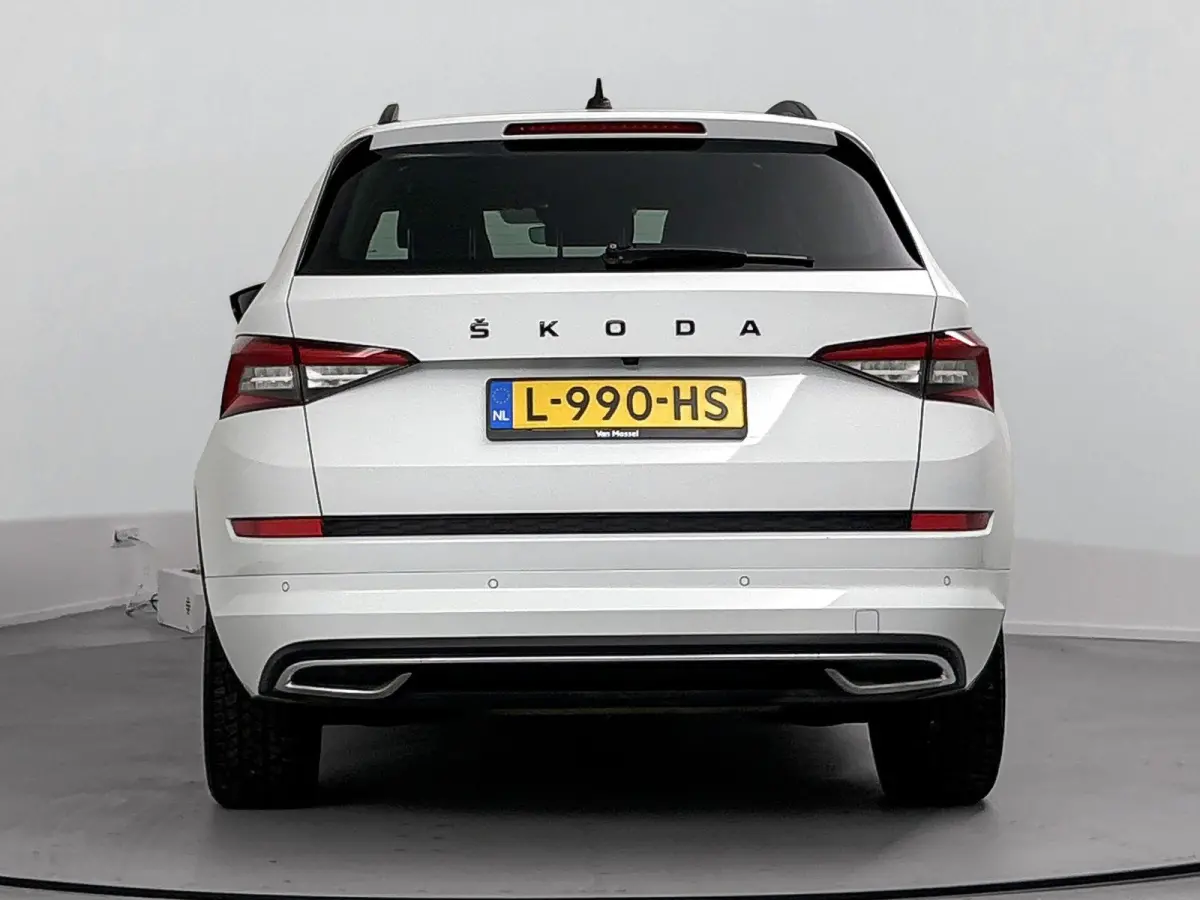 1.5 TSI Sportline Business Airco | Achteruitrijcamera | Alcantara Bekleding | Trekhaak Uitklapbaar |  Sportline |  DSG | Cruise Control | Electronic Climate Control | Elektrisch Verstelbare 