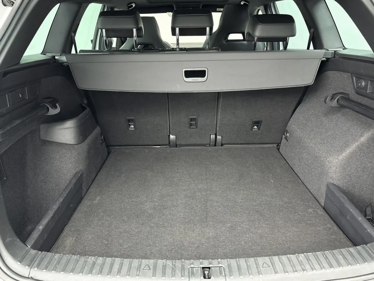 1.5 TSI Sportline Business Airco | Achteruitrijcamera | Alcantara Bekleding | Trekhaak Uitklapbaar |  Sportline |  DSG | Cruise Control | Electronic Climate Control | Elektrisch Verstelbare 