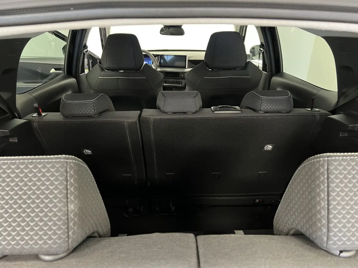 1.2 T HYBRID 145PK GS / 7-PERS. / KEYLESS / NAVI / STOEL-STUURVERW. /