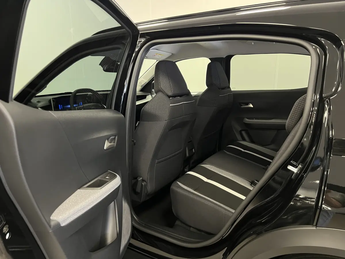 1.2 T HYBRID 145PK GS / 7-PERS. / KEYLESS / NAVI / STOEL-STUURVERW. /