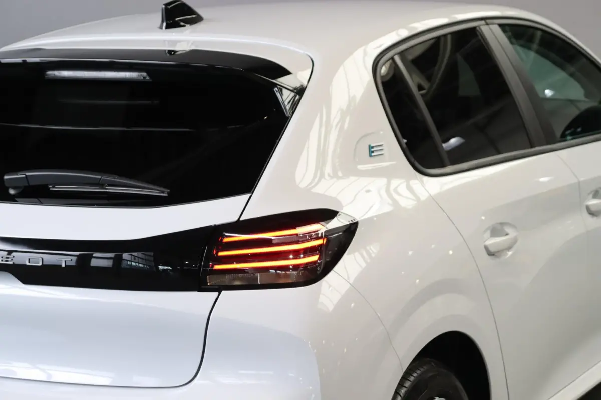 EV Business 51 kWh 156PK / Voorraad voordeel