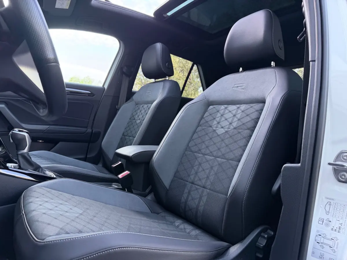 1.5 TSI 3xR-Line Pano/Keyless/Camera