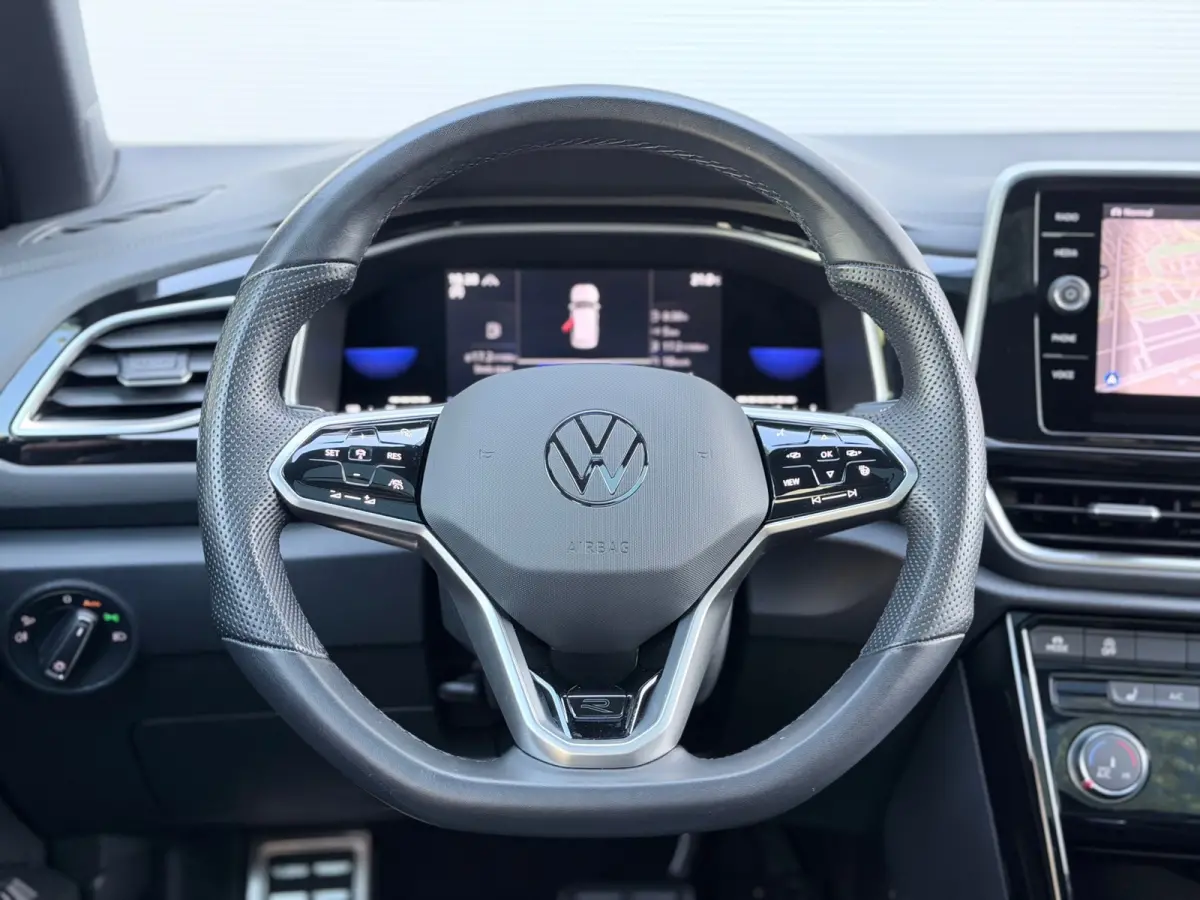 1.5 TSI 3xR-Line Pano/Keyless/Camera