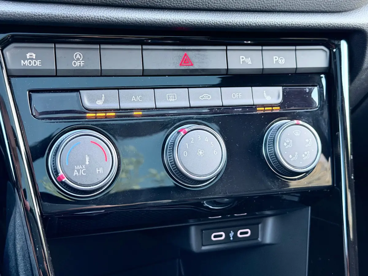 1.5 TSI 3xR-Line Pano/Keyless/Camera