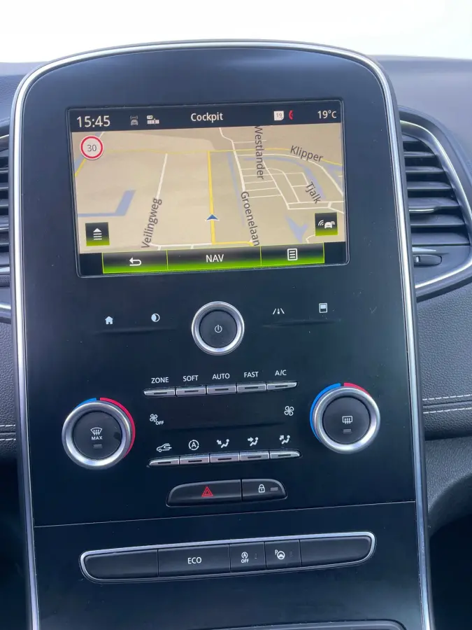 1.2 TCe Intens/Dealer-onderhouden/Camera/Navi/Cruise-c/Climate-c/Trekaak/kylles/Park Assist