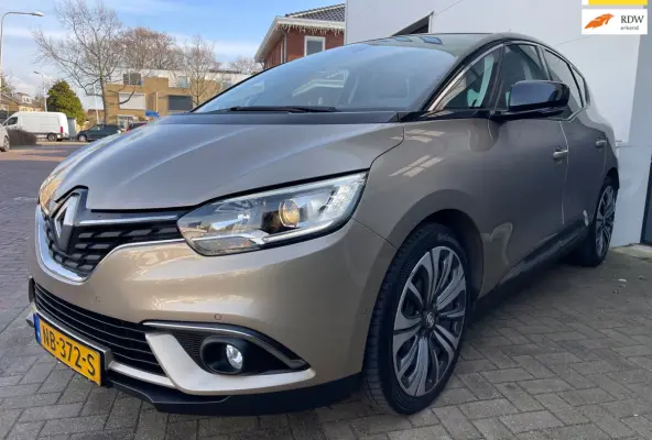 1.2 TCe Intens/Dealer-onderhouden/Camera/Navi/Cruise-c/Climate-c/Trekaak/kylles/Park Assist