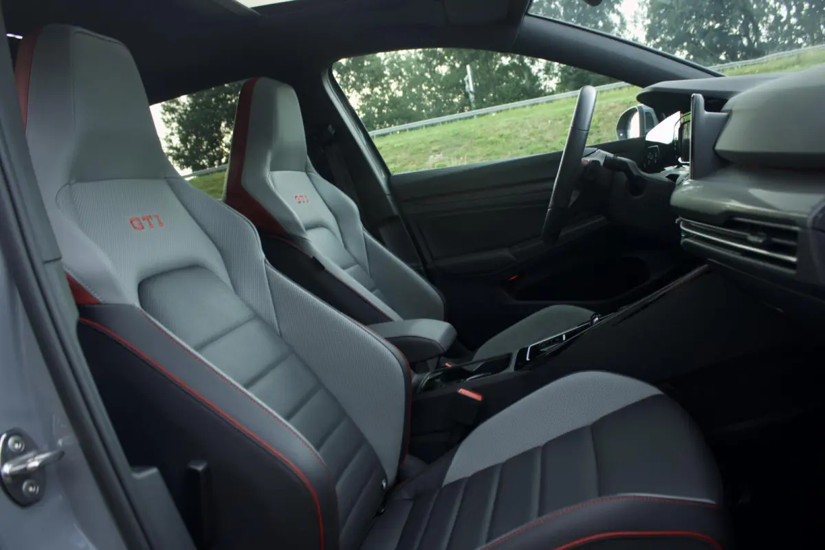 8 GTI Clubsport| LEER - Pano - H/K - Estoril