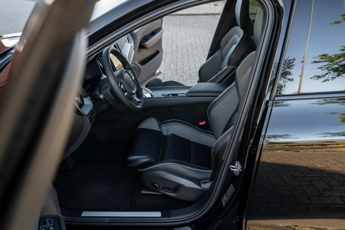 2.0 T6 AWD Black Edition Pano 360° Trekhaak H/K