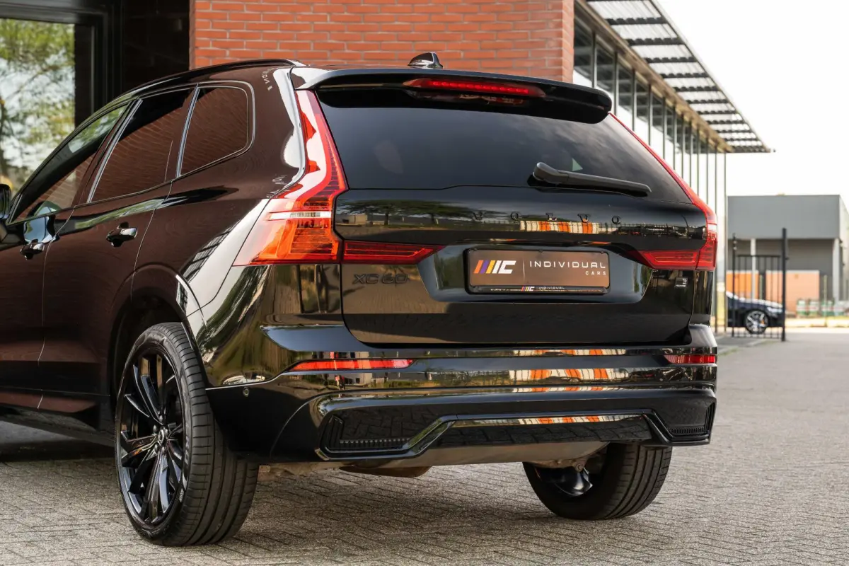 2.0 T6 AWD Black Edition Pano 360° Trekhaak H/K