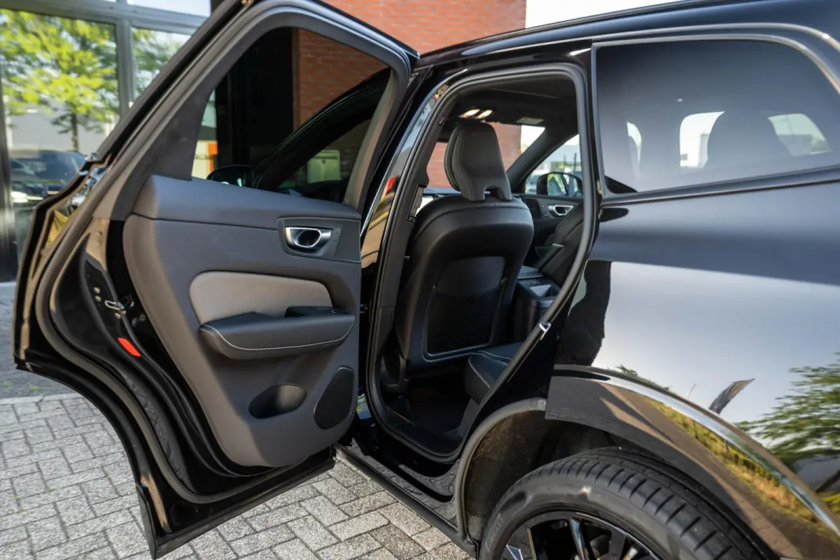 2.0 T6 AWD Black Edition Pano 360° Trekhaak H/K