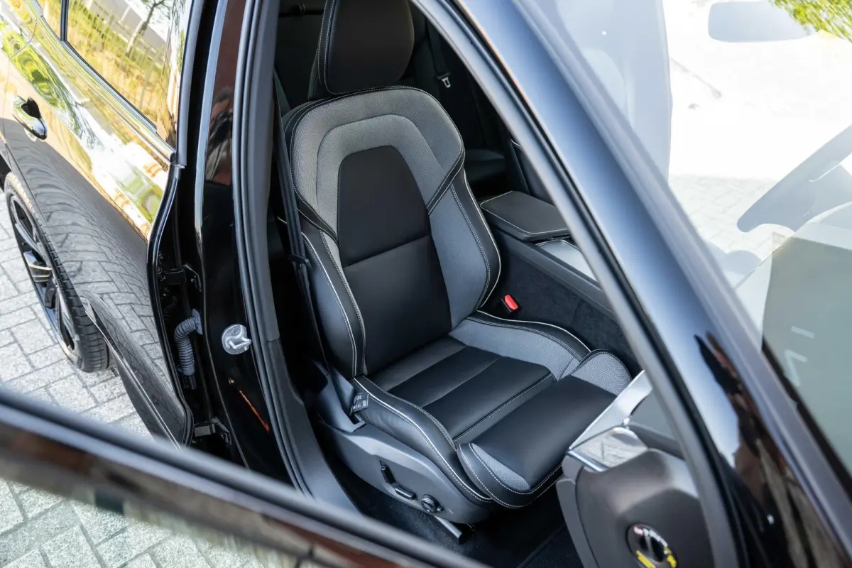 2.0 T6 AWD Black Edition Pano 360° Trekhaak H/K