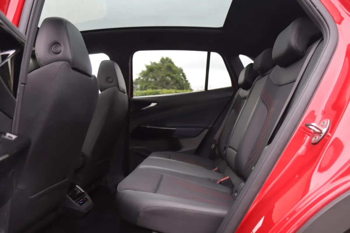 GTX 4Motion 77 kWh 300 Pk HUD 🖥️ | 360° 📸 | PANO ☀️ | MATRIX IQ.LIGHT 💡 | ACC 🚗 | CARPLAY 📱|1e eigenaar