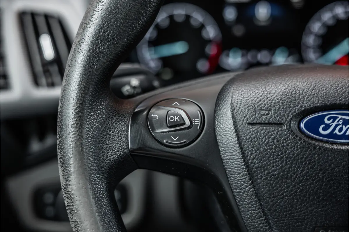 1.0 Ecoboost L2 | Marge | BTW & BPM Vrij | CarPlay | Camera | Navigatie | Stoelverwarming | DAB | 3-Zitter | Trekhaak | Nieuwe APK