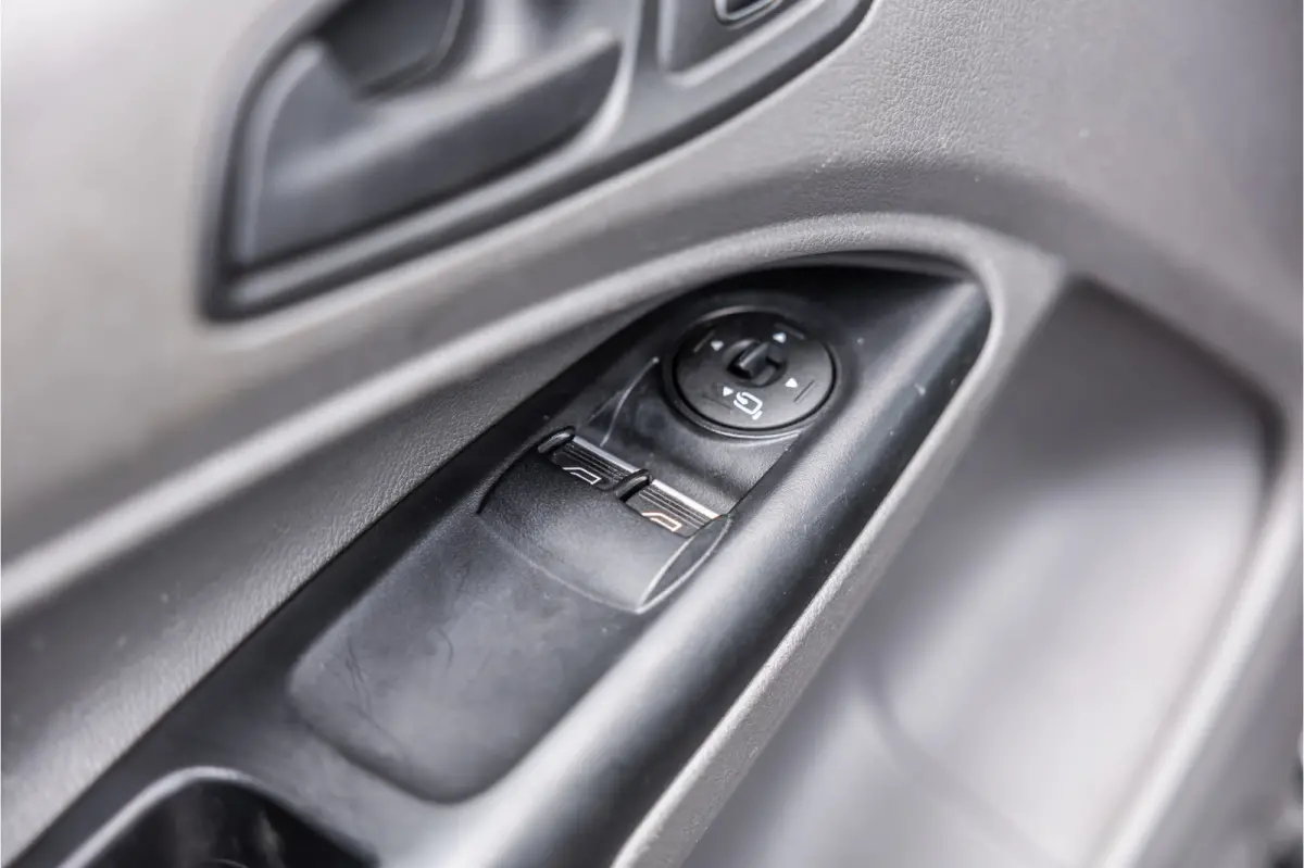 1.0 Ecoboost L2 | Marge | BTW & BPM Vrij | CarPlay | Camera | Navigatie | Stoelverwarming | DAB | 3-Zitter | Trekhaak | Nieuwe APK