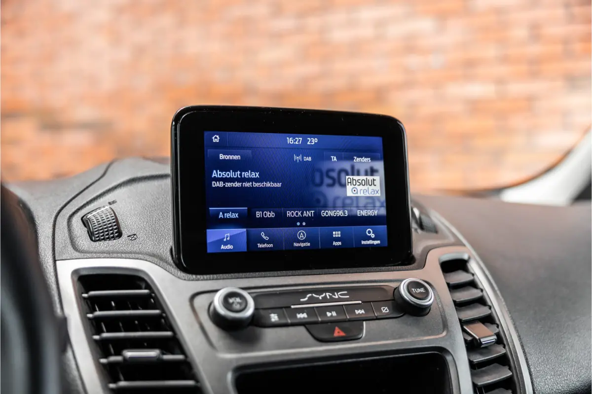 1.0 Ecoboost L2 | Marge | BTW & BPM Vrij | CarPlay | Camera | Navigatie | Stoelverwarming | DAB | 3-Zitter | Trekhaak | Nieuwe APK