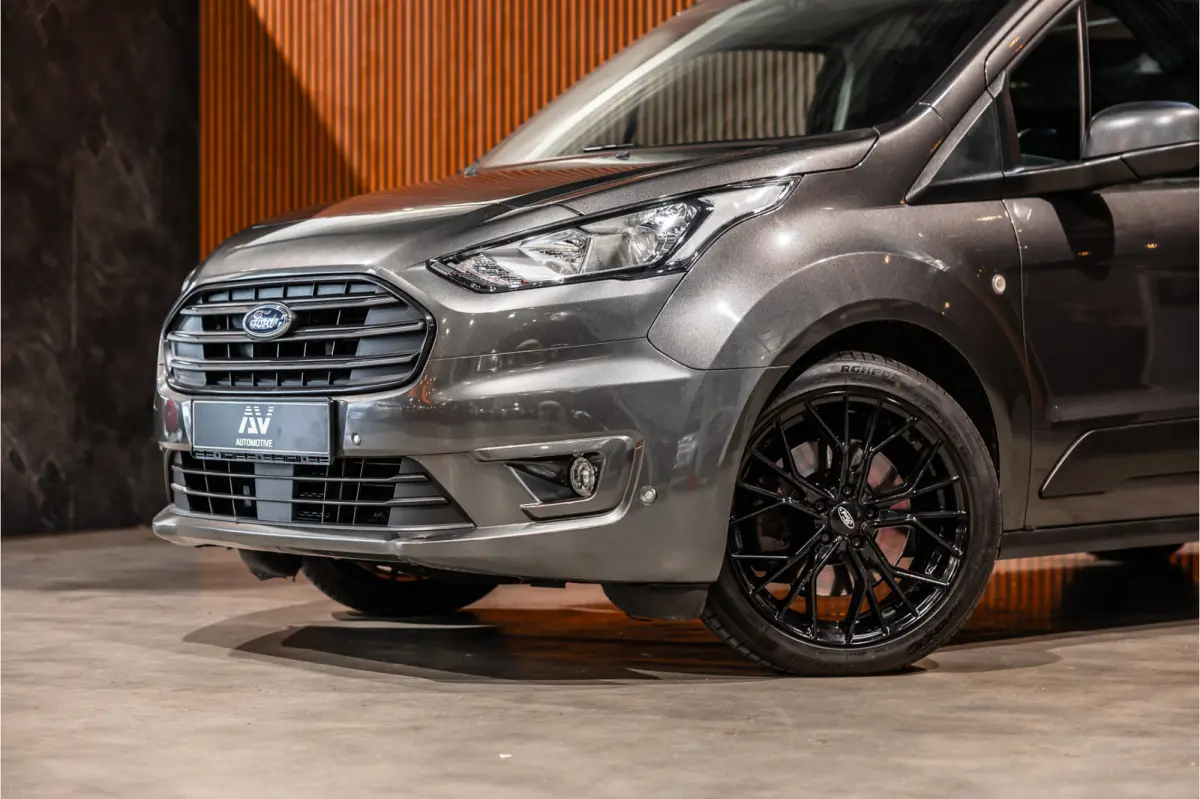 1.0 Ecoboost L2 | Marge | BTW & BPM Vrij | CarPlay | Camera | Navigatie | Stoelverwarming | DAB | 3-Zitter | Trekhaak | Nieuwe APK