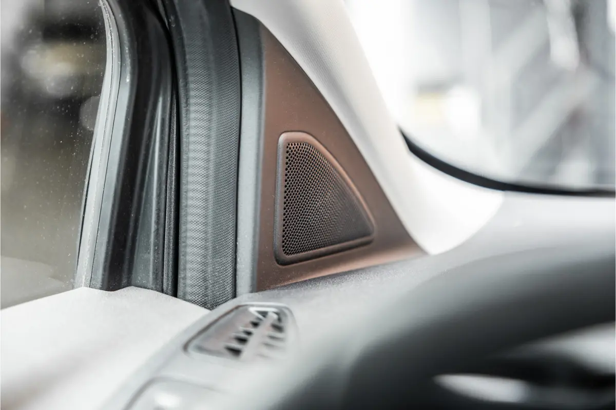 1.0 Ecoboost L2 | Marge | BTW & BPM Vrij | CarPlay | Camera | Navigatie | Stoelverwarming | DAB | 3-Zitter | Trekhaak | Nieuwe APK