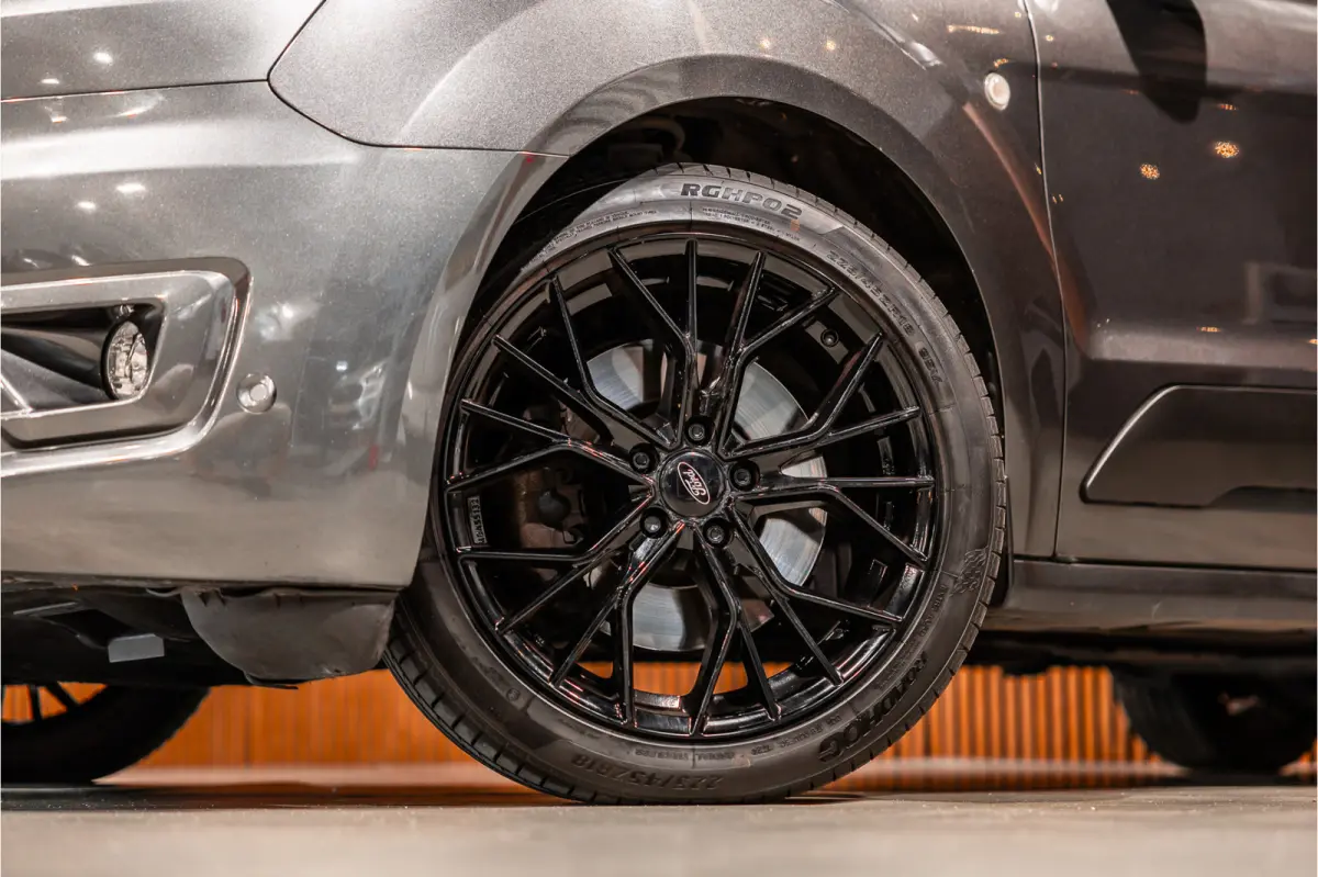 1.0 Ecoboost L2 | Marge | BTW & BPM Vrij | CarPlay | Camera | Navigatie | Stoelverwarming | DAB | 3-Zitter | Trekhaak | Nieuwe APK