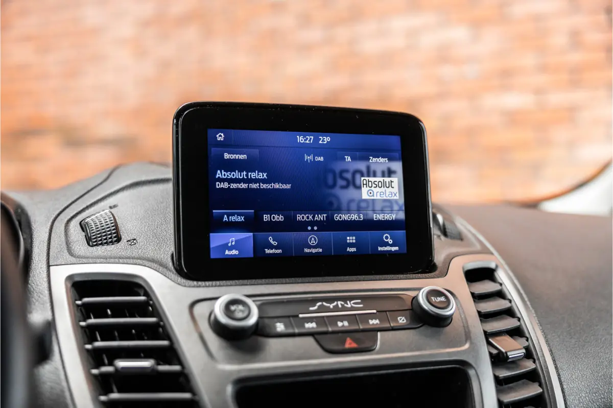 1.0 Ecoboost L2 | Marge | BTW & BPM Vrij | CarPlay | Camera | Navigatie | Stoelverwarming | DAB | 3-Zitter | Trekhaak | Nieuwe APK
