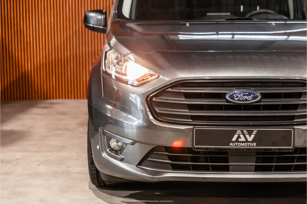 1.0 Ecoboost L2 | Marge | BTW & BPM Vrij | CarPlay | Camera | Navigatie | Stoelverwarming | DAB | 3-Zitter | Trekhaak | Nieuwe APK