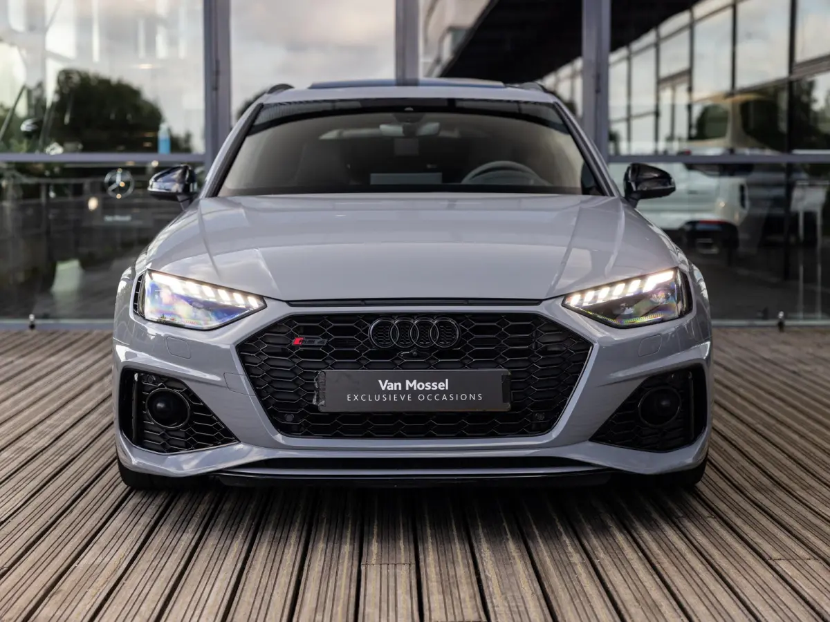 2.9 TFSI RS 4 quattro competition plus kuipstoelen | BANG & OLUFSEN | 280 KM/U | PANORAMA/SCHUIF-KANTEDAK | NARDOGRIJS | ADAPTIVE CRUISE CONTROL | CARBON INTERIEUR | KEYLESS ENTRY |
