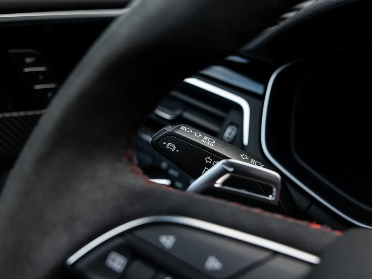 2.9 TFSI RS 4 quattro competition plus kuipstoelen | BANG & OLUFSEN | 280 KM/U | PANORAMA/SCHUIF-KANTEDAK | NARDOGRIJS | ADAPTIVE CRUISE CONTROL | CARBON INTERIEUR | KEYLESS ENTRY |