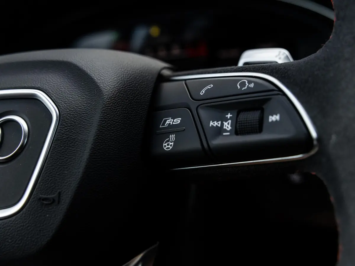 2.9 TFSI RS 4 quattro competition plus kuipstoelen | BANG & OLUFSEN | 280 KM/U | PANORAMA/SCHUIF-KANTEDAK | NARDOGRIJS | ADAPTIVE CRUISE CONTROL | CARBON INTERIEUR | KEYLESS ENTRY |