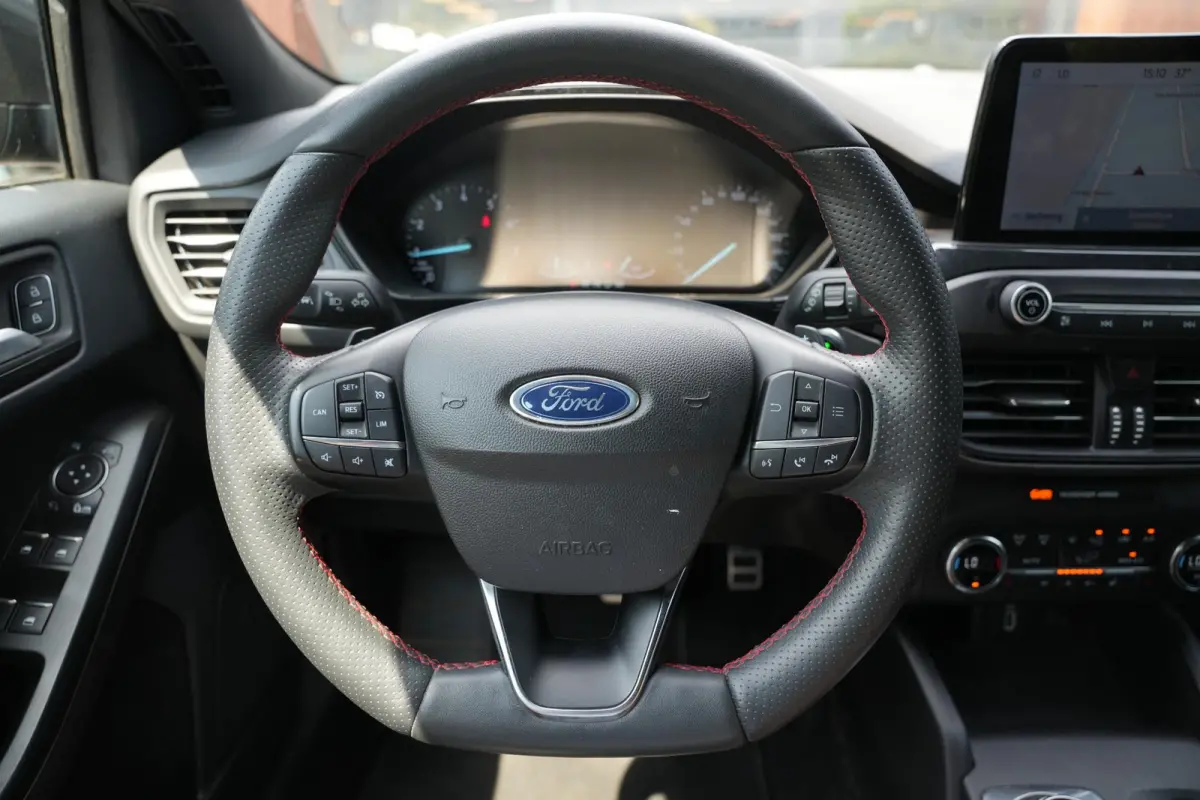 1.5 EcoBoost ST Line Business Stoel Stuur verwarming