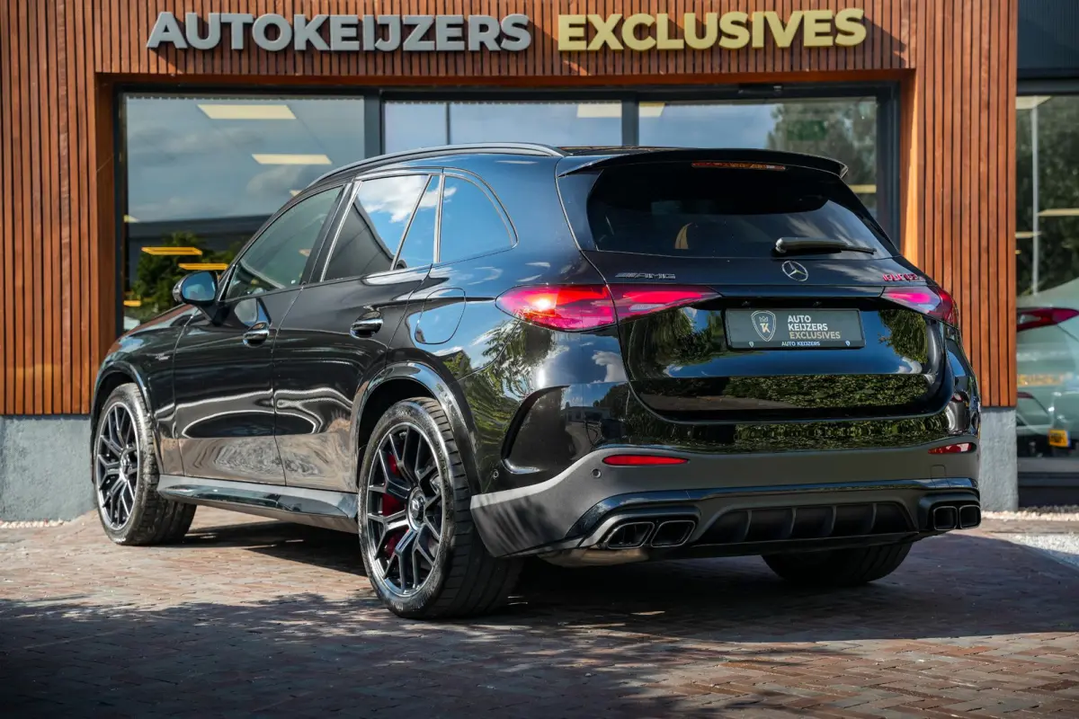 GLC 63 S AMG Burmester Memory AMG Track Pace Performance Panoramadak 360 Camera HUD