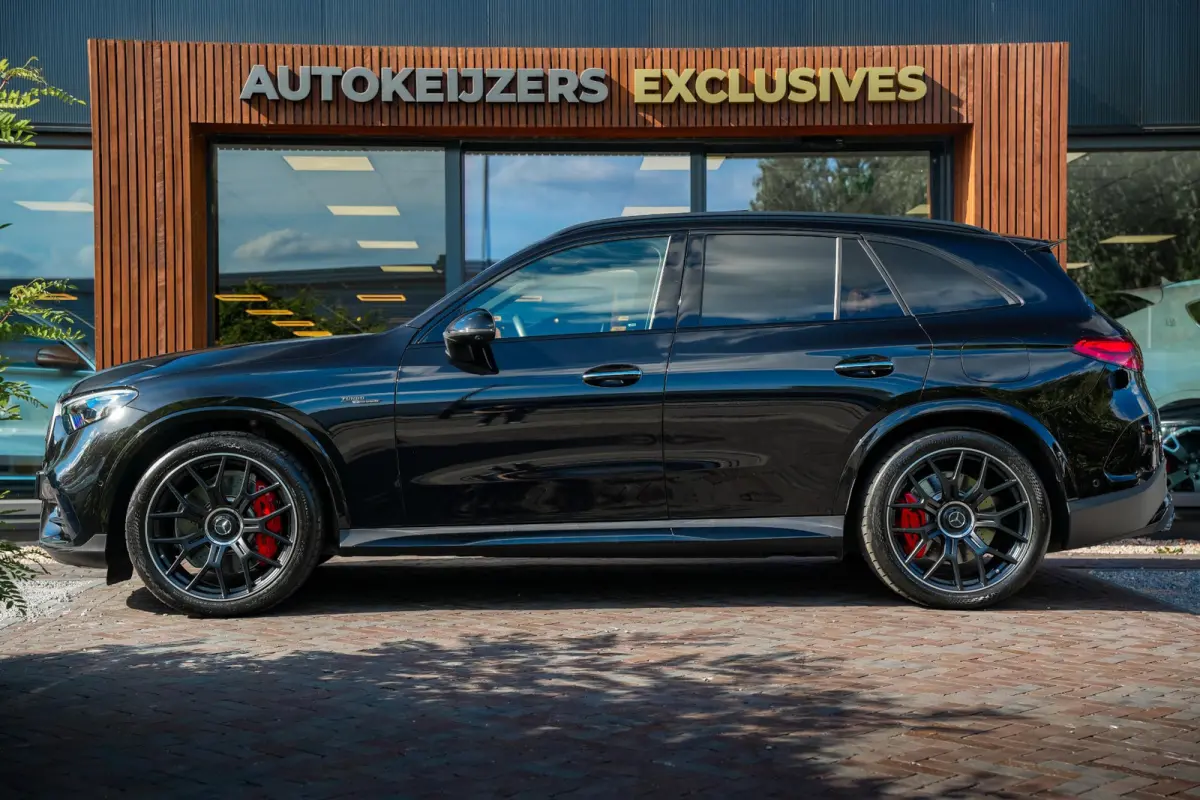 GLC 63 S AMG Burmester Memory AMG Track Pace Performance Panoramadak 360 Camera HUD
