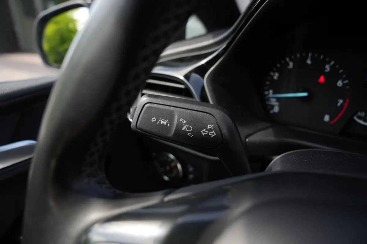 1.0 EcoBoost Hybrid Titanium