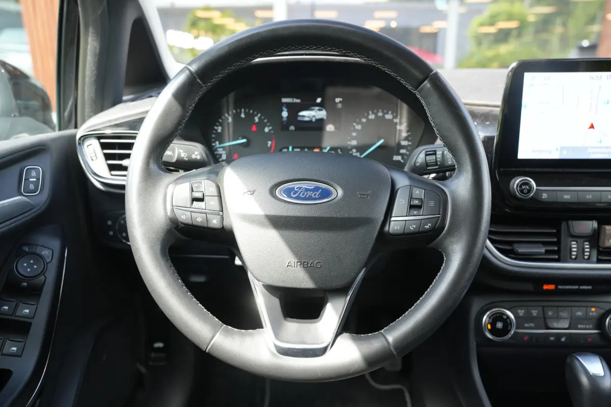 1.0 EcoBoost Hybrid Titanium