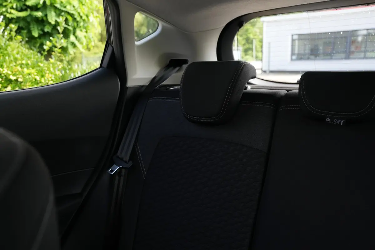 1.0 EcoBoost Hybrid Titanium