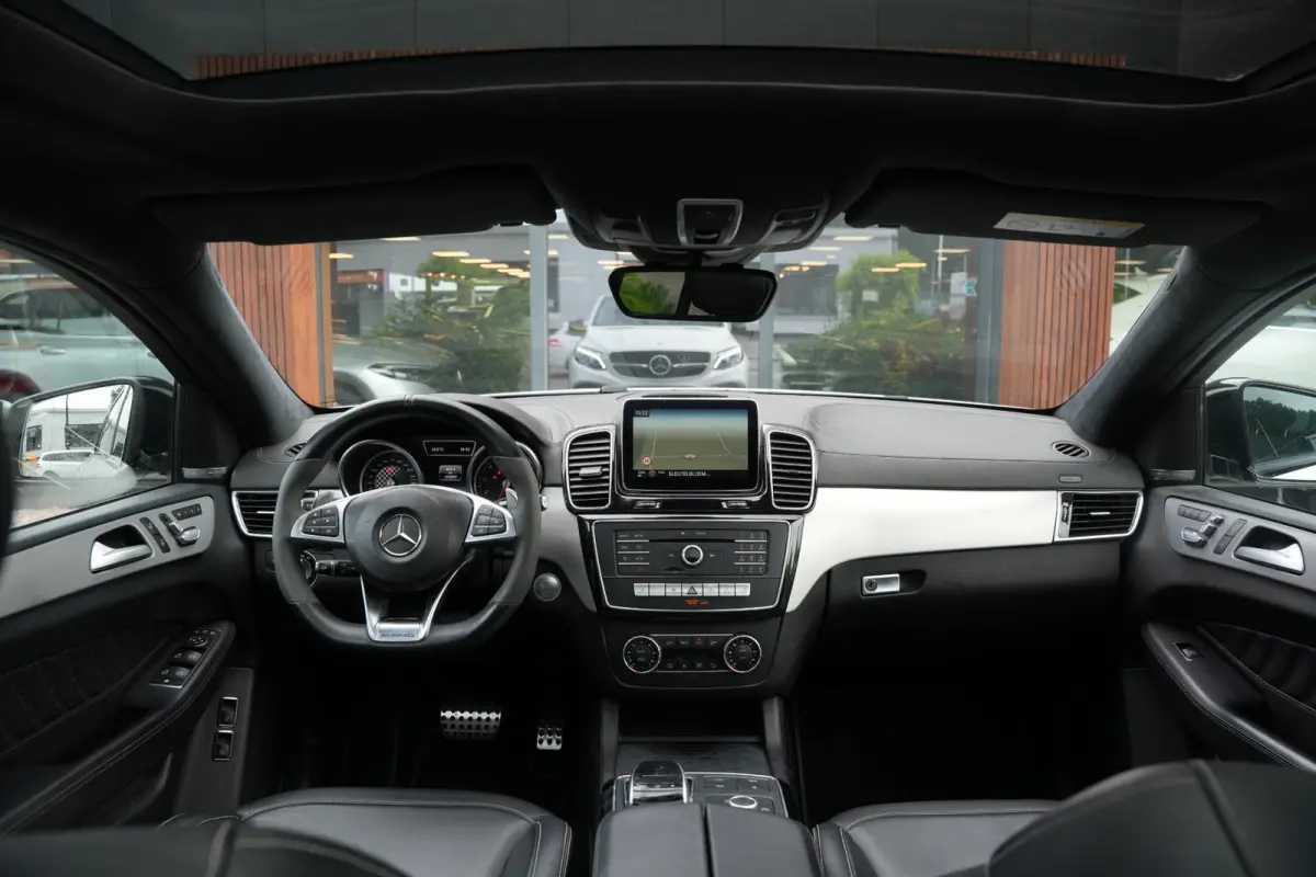 43 AMG 4MATIC 63 AMG Pano