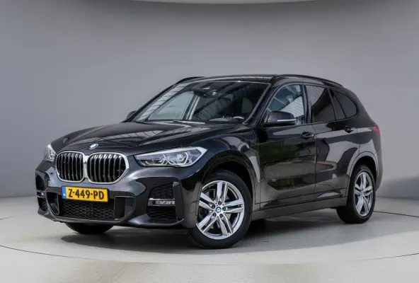 xDrive20i 192pk M-Sport Pano-dak|Camera|Elek-A.klep|Sportstoelen|Sfeerverlichting