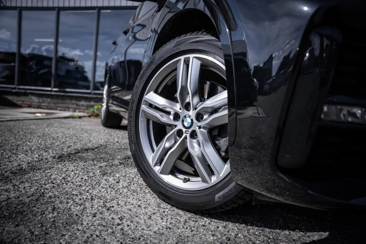 xDrive20i 192pk M-Sport Pano-dak|Camera|Elek-A.klep|Sportstoelen|Sfeerverlichting