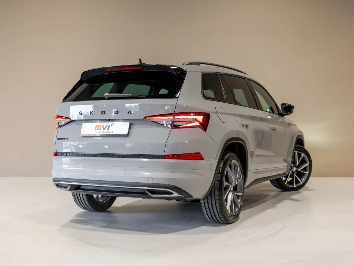 1.5 TSI Sportline Business / 150pk / Trekhaak / Panorama dak / Achteruitrij camera /