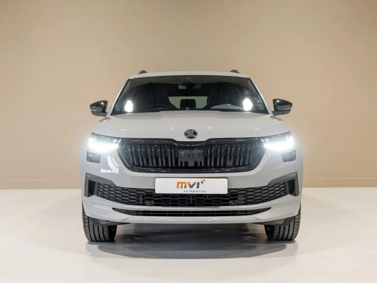 1.5 TSI Sportline Business / 150pk / Trekhaak / Panorama dak / Achteruitrij camera /