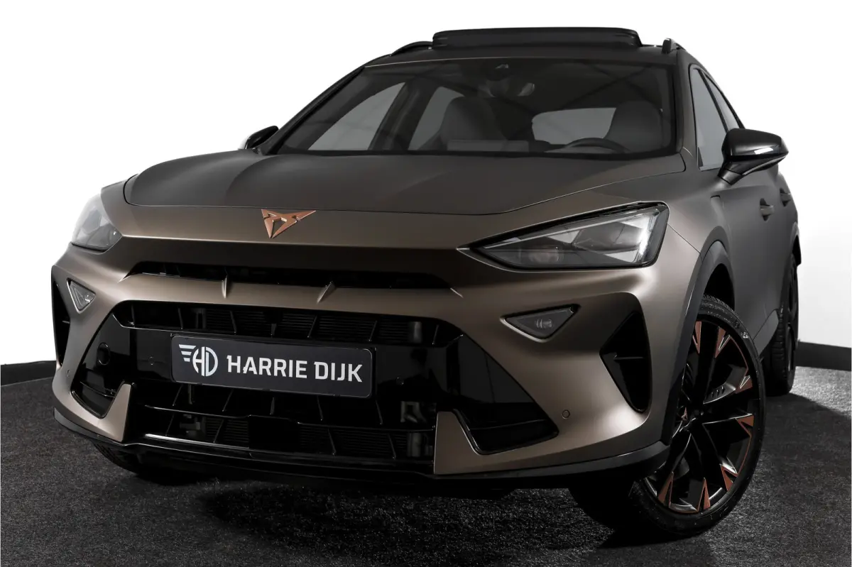 1.5 TSI e-Hybrid 272 PK VZ Extreme | Bronze Matt | S/K-Panodak | Sennheiser | Elek. stoelen | Matrix LED | Adapt. Cruise | Stoel-+stuurverw. | Camera | NAV+App. Connect | Elek. Klep | LM 19"