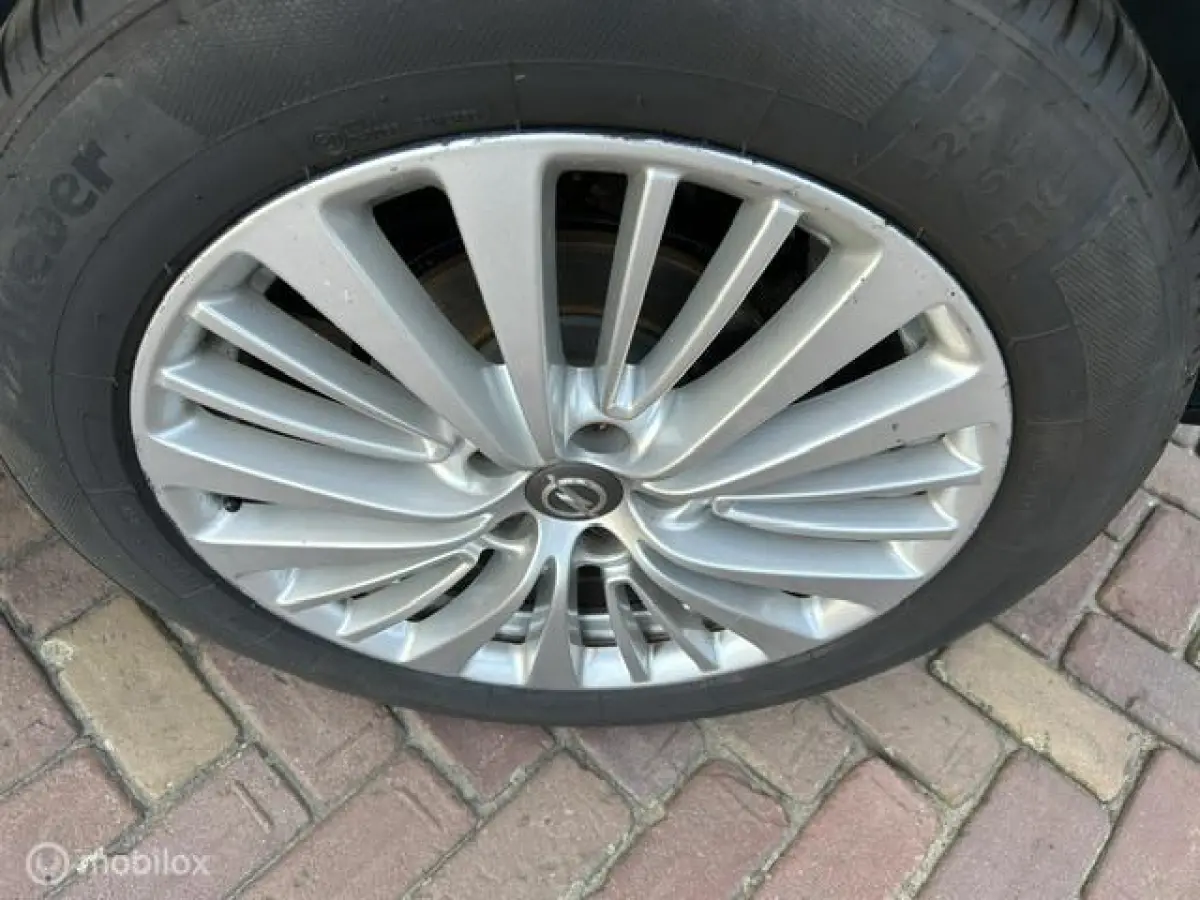 1.2 Turbo Innovation * NAVIGATIE * AIRCO