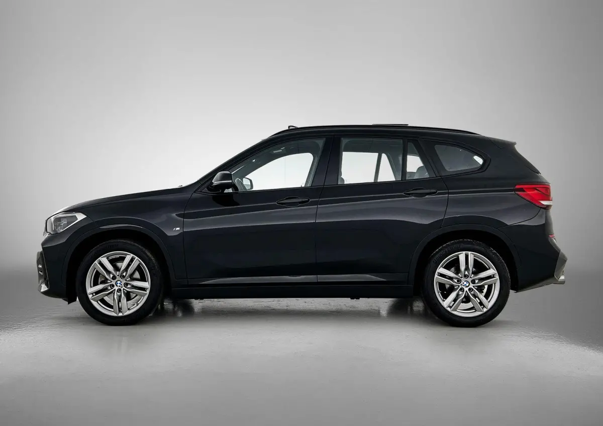 sDrive18i Executive Edition | M-SPORT | PANORAMADAK | STOELVERWARMING | ELEKTRISCHE KOFFERKLEP | HEAD UP | CRUISE CONTROL | CLIMATE CONTROL |