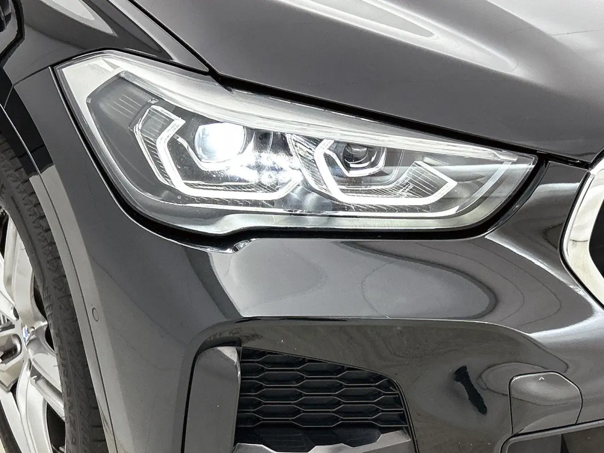 sDrive18i Executive Edition | M-SPORT | PANORAMADAK | STOELVERWARMING | ELEKTRISCHE KOFFERKLEP | HEAD UP | CRUISE CONTROL | CLIMATE CONTROL |