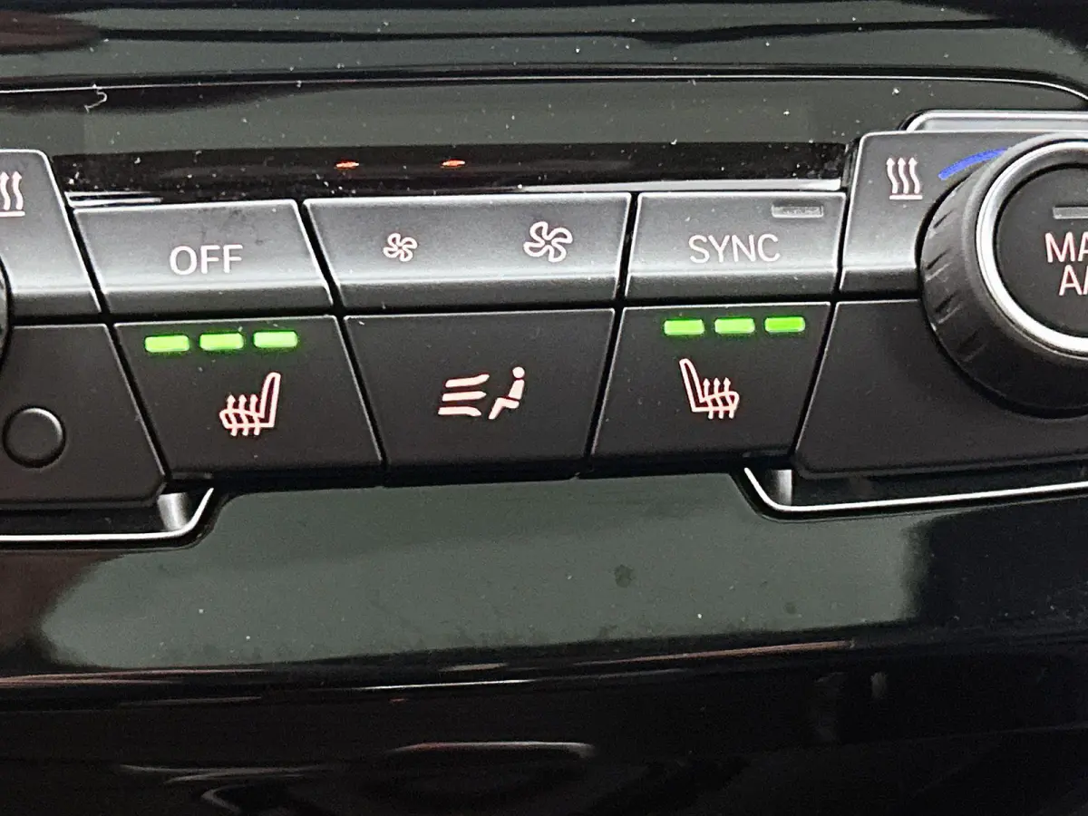sDrive18i Executive Edition | M-SPORT | PANORAMADAK | STOELVERWARMING | ELEKTRISCHE KOFFERKLEP | HEAD UP | CRUISE CONTROL | CLIMATE CONTROL |