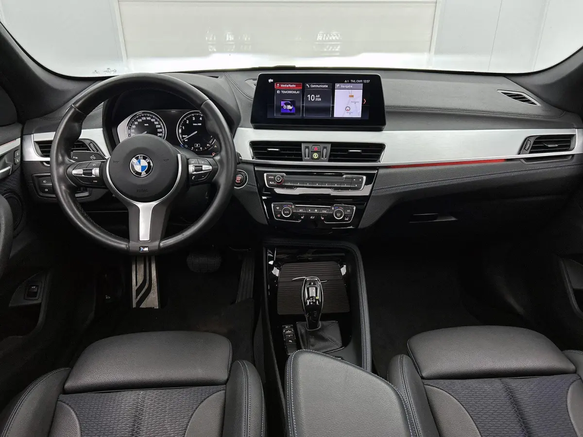 sDrive18i Executive Edition | M-SPORT | PANORAMADAK | STOELVERWARMING | ELEKTRISCHE KOFFERKLEP | HEAD UP | CRUISE CONTROL | CLIMATE CONTROL |