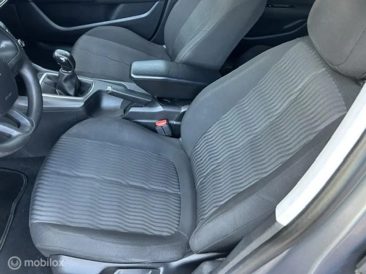 1.2 Active * AIRCO * LM VELGEN * CRUISE CONTROL