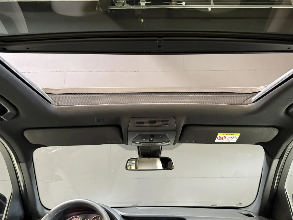 xDrive20i Centennial High Executive | M-Sport | Panoramadak | Camera