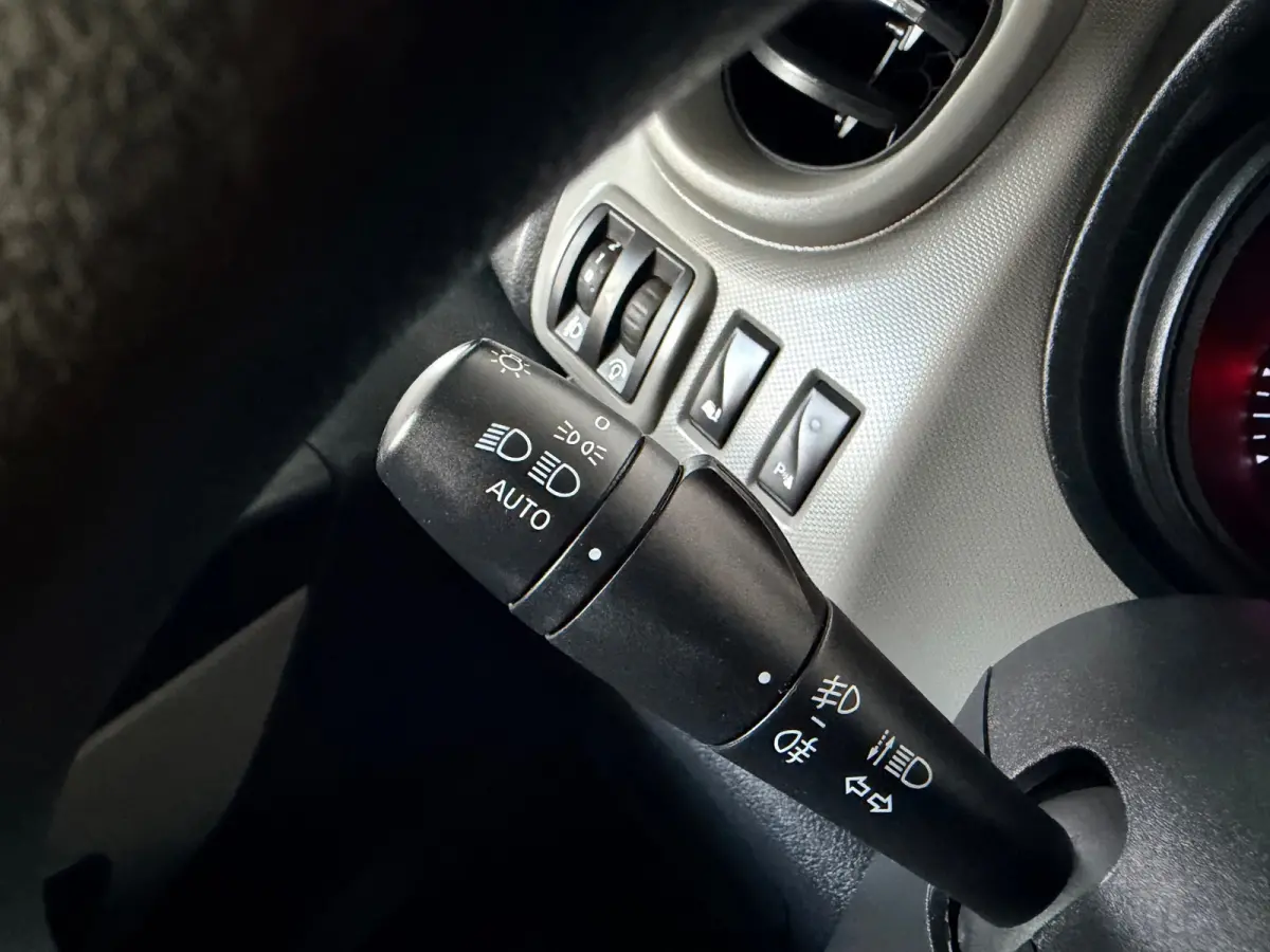 Servicewagen 1.6 dCi euro6 T27 L1H1 Comfort Bott inrichting Victron v230 Standkachel Trekhaak RIJKLAARPRIJS!
