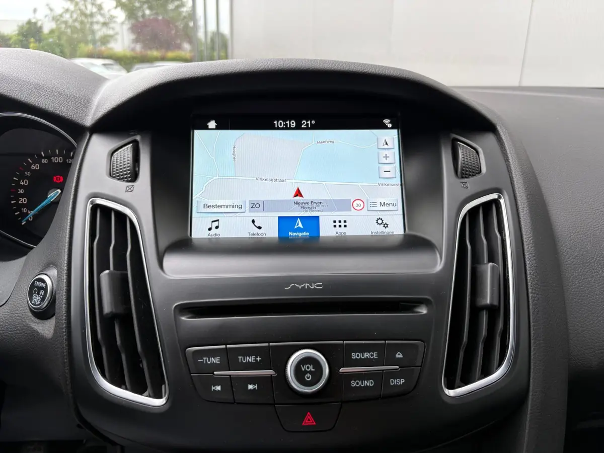 125PK EcoB. ST-Line Trekhaak/Camera/Carplay-android/Navigatie/Cruise-control