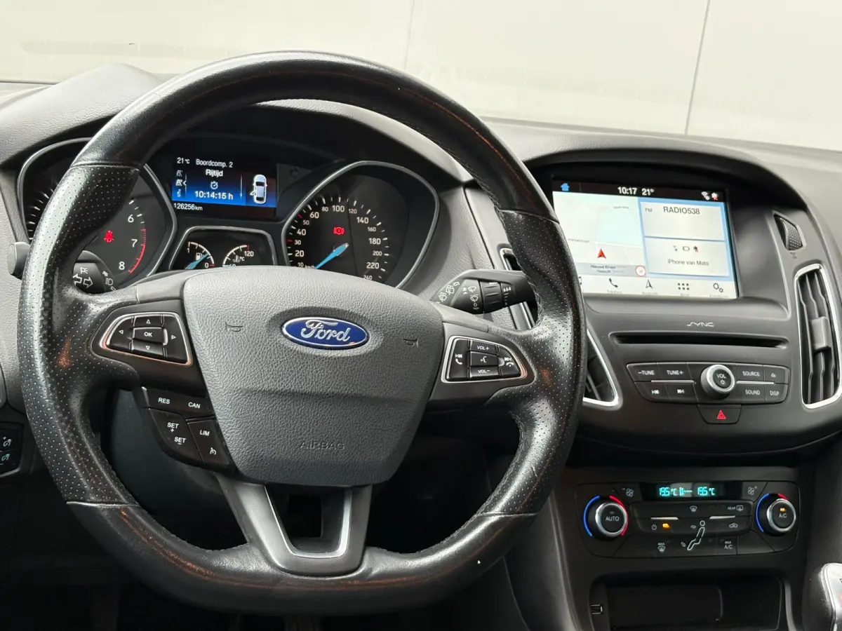 125PK EcoB. ST-Line Trekhaak/Camera/Carplay-android/Navigatie/Cruise-control